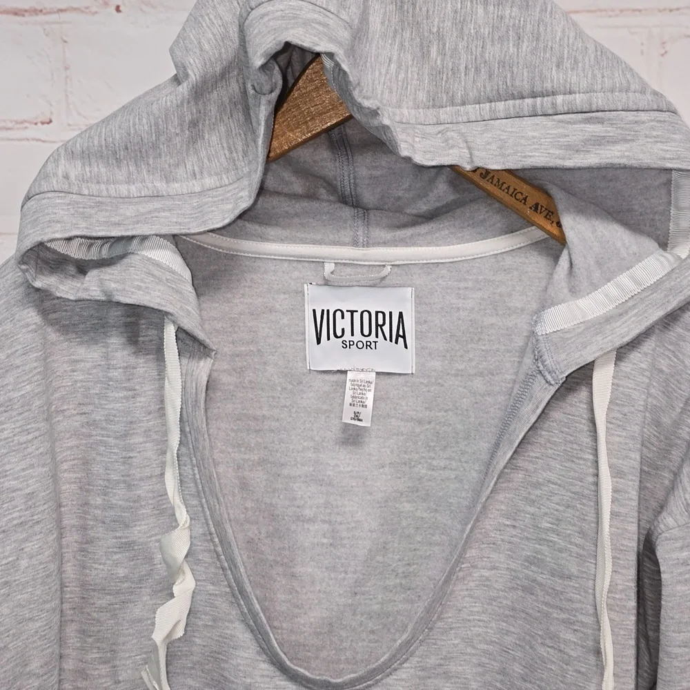 Victorias Secret Victoria Sport Deep VNeck Gray Sweatshirt Hoodie Women Size S/M - Picture 3 of 12